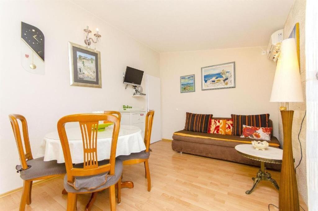 Apartments Nives Trogir Extérieur photo