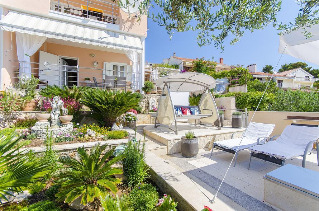 Apartments Nives Trogir Extérieur photo