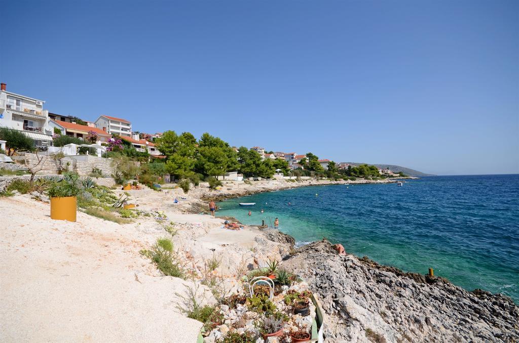 Apartments Nives Trogir Extérieur photo
