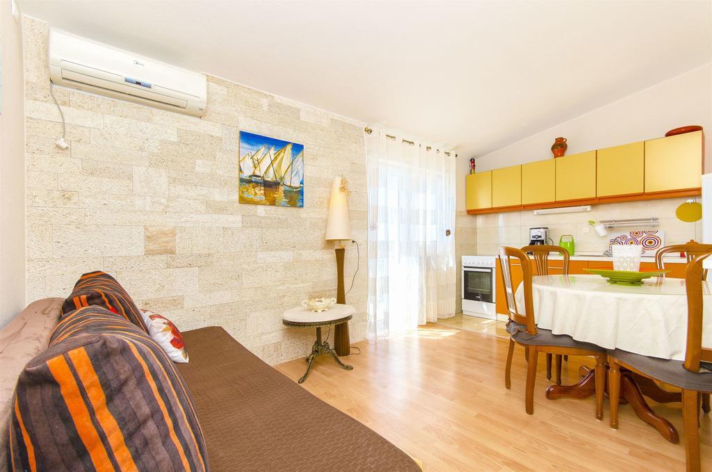 Apartments Nives Trogir Extérieur photo