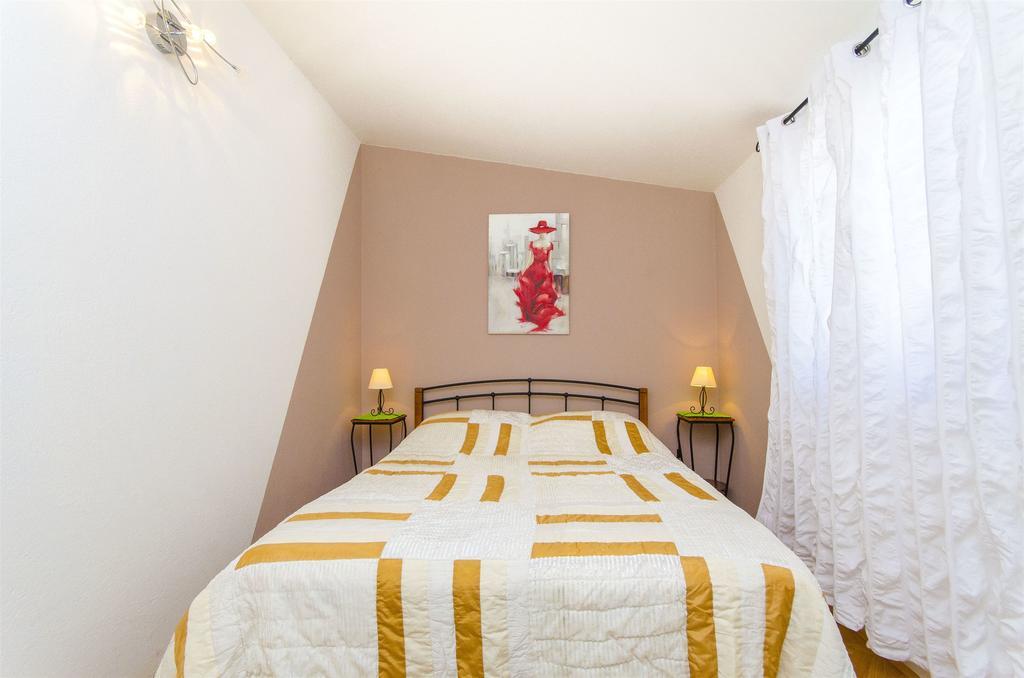 Apartments Nives Trogir Extérieur photo