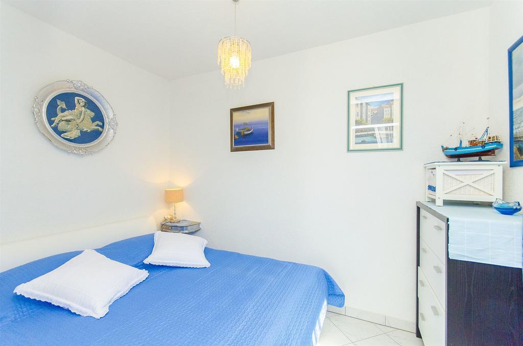 Apartments Nives Trogir Extérieur photo