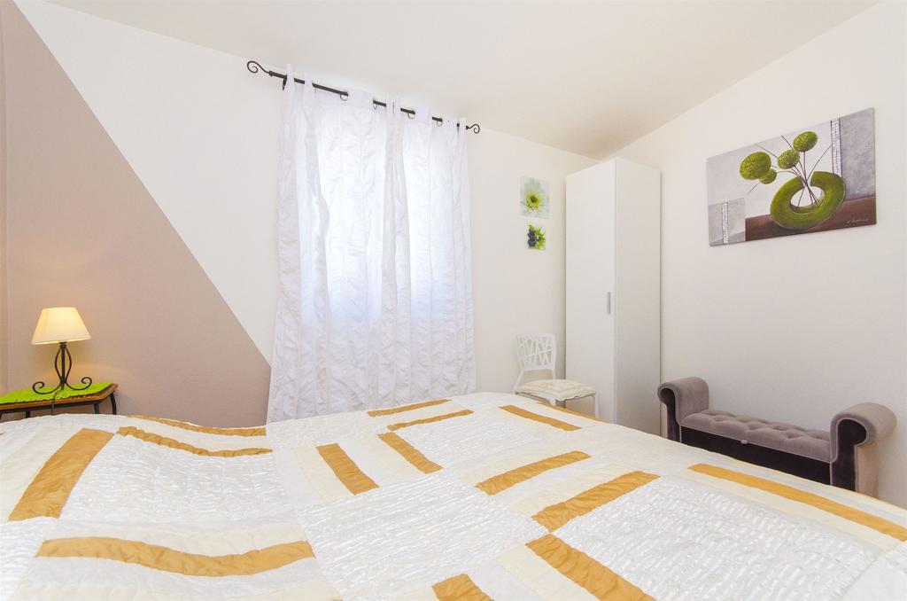 Apartments Nives Trogir Extérieur photo