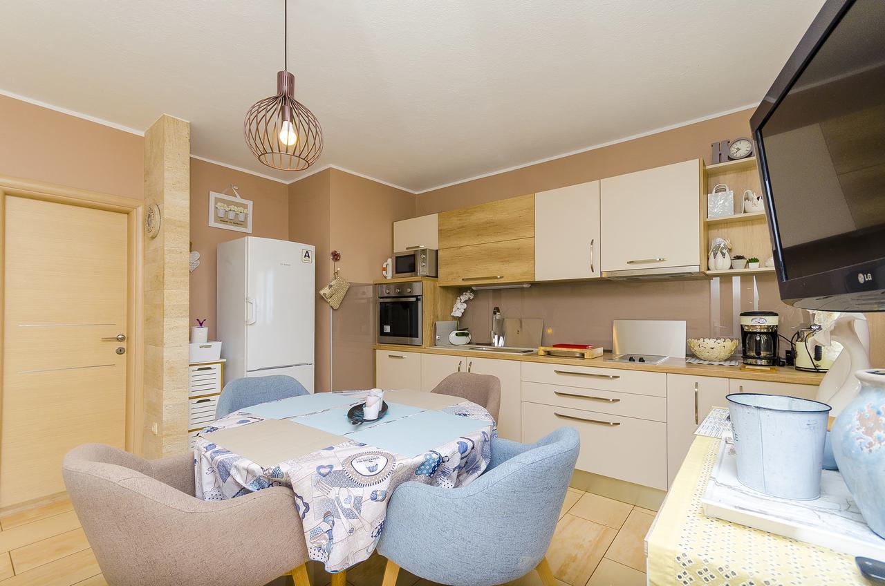 Apartments Nives Trogir Extérieur photo